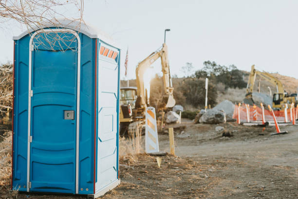 Best Luxury portable toilet rental  in Bell Gardens, CA
